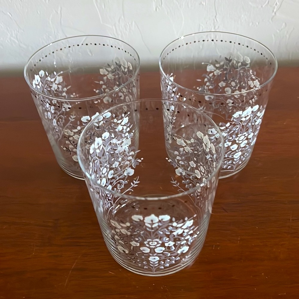 🤍🥃MCM Mid Century Modern Glass Tumblers with Intricate Gold Design- Set of 3🥃🤍 - Picture 5 of 6